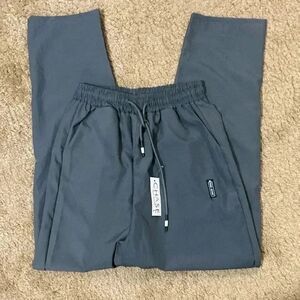 Chase new design scrubs size medium